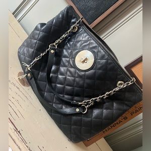 DKNY quilted leather purse. Black mix with chain strap.